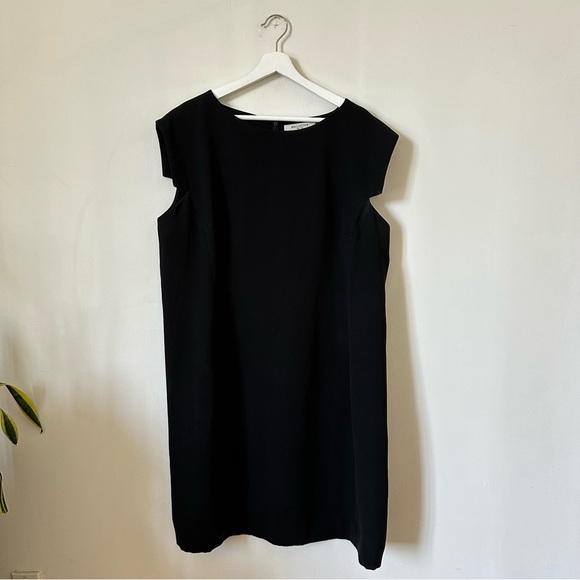 M. M. Lafleur The Sarah Crepe Shift Dress Cap Sleeve In Black Size +2 - Picture 4 of 9